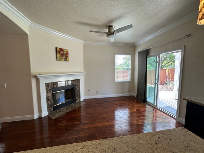 Foto del edificio - Single Story 3 Bedrooms in Temeku Hills