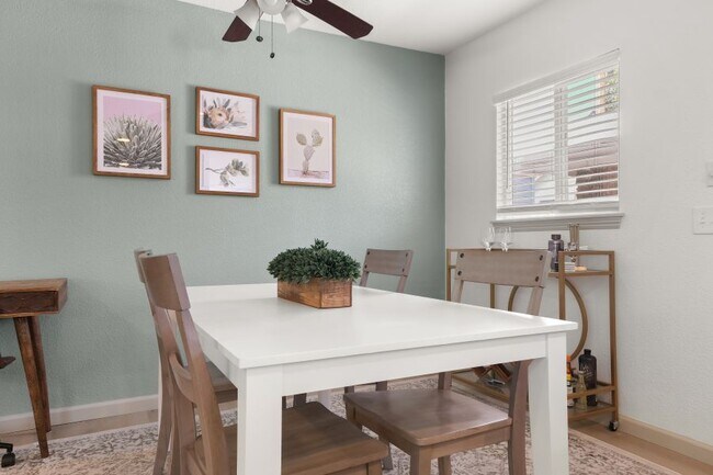 Building Photo - 1337 N Pershing Ave