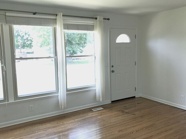 Foto del edificio - Excellent 2/1 in Desirable West Nashville!