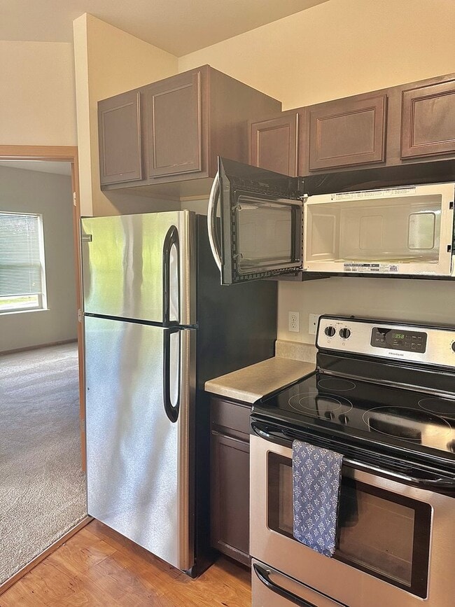 Interior Photo - Fairway Glen