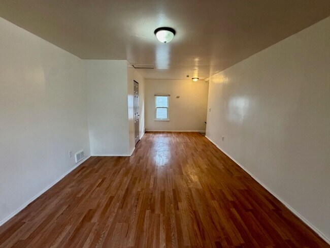 Foto del edificio - Must-See Rental Home –?Beautiful 3-bedroom, 1-bath home