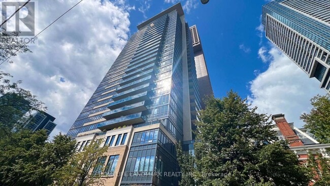 Building Photo - 28-328 Linden St