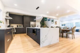 Building Photo - 11807 8th Ave S