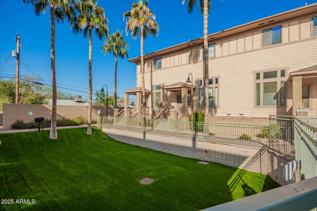 Foto del edificio - 738 S Beck Ave