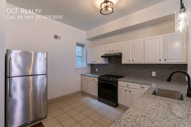 Foto del edificio - University City Two Bedroom