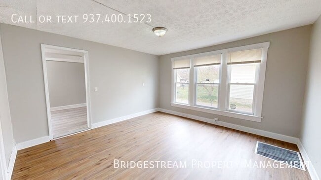 Building Photo - Fully Renovated 4 Bedroom, 1.5 Bath House ...