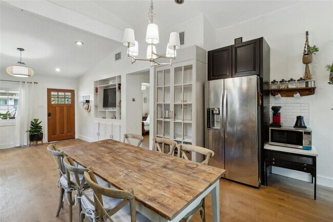 Foto del edificio - 1009 Vasquez St