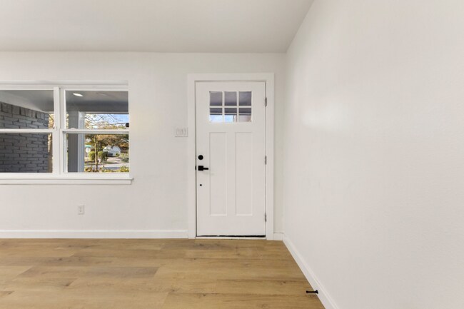 Foto del edificio - 608 Blueberry Blvd