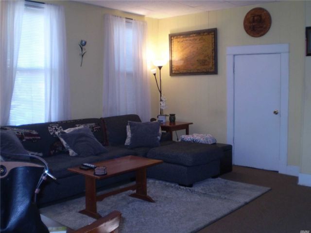 Foto del edificio - 798 Old Dock Rd
