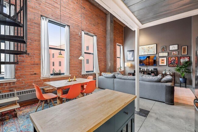 Foto del edificio - 250 Park Ave