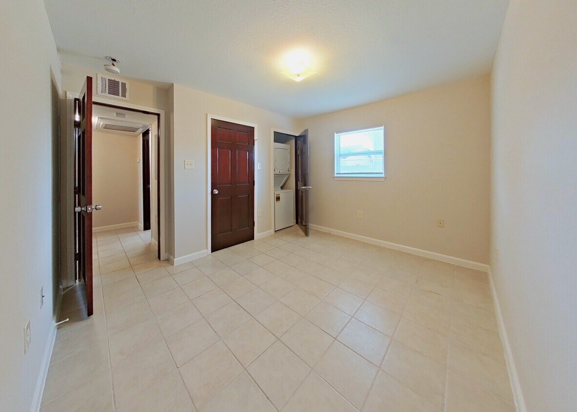 Primary Photo - 2808 Avenue M