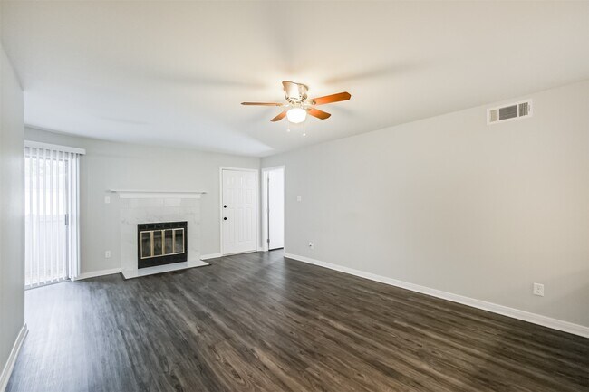 Foto del edificio - 10837 Braes Bend Dr