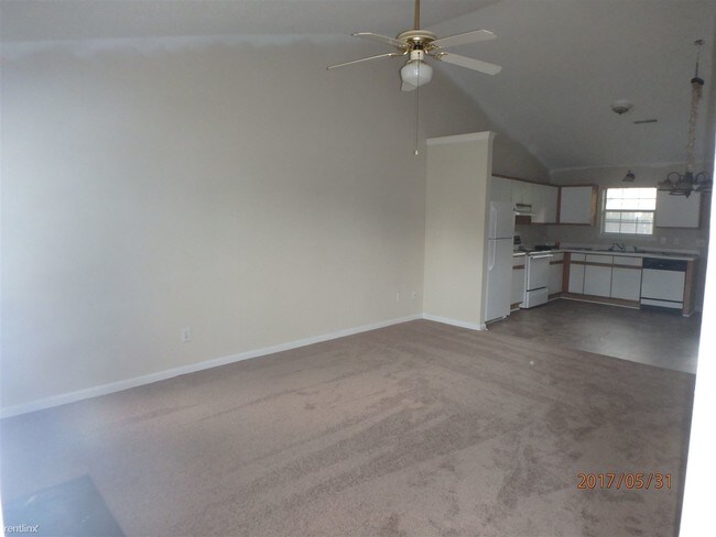 Building Photo - 2 br, 2 bath Duplex - 2008 Summerhaven Dr ...