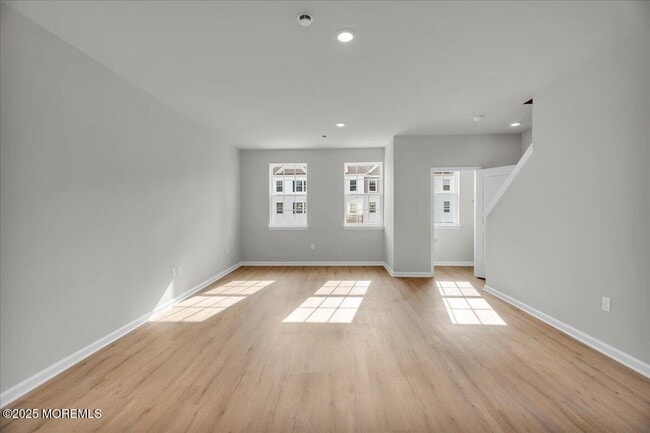 Building Photo - 220 Sandy Rdg Rd