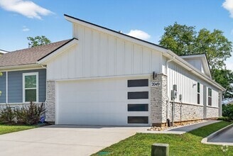 Building Photo - 2049 Holmesburg Private Cir