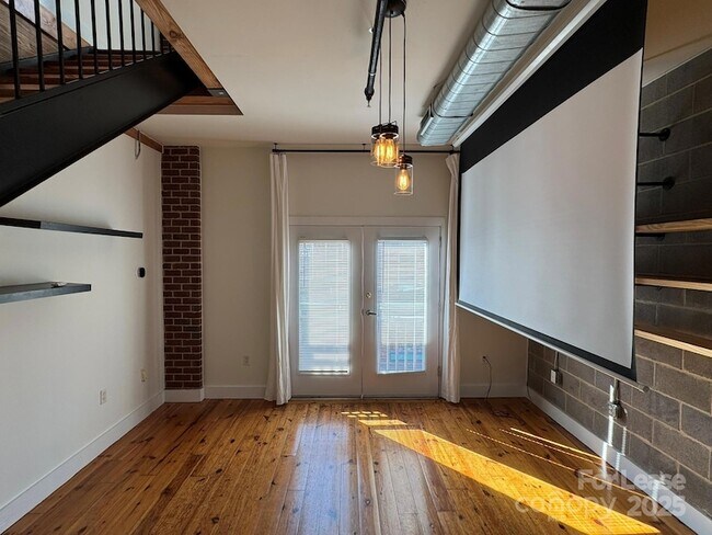 Foto del edificio - 3205 N Davidson St
