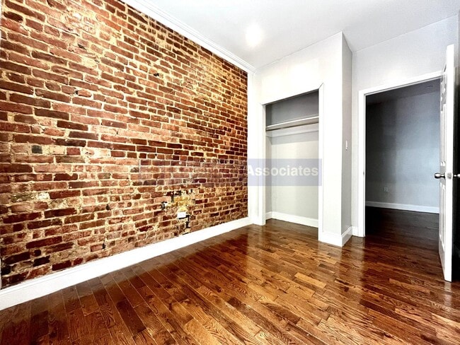 Building Photo - 539 W 156th St
