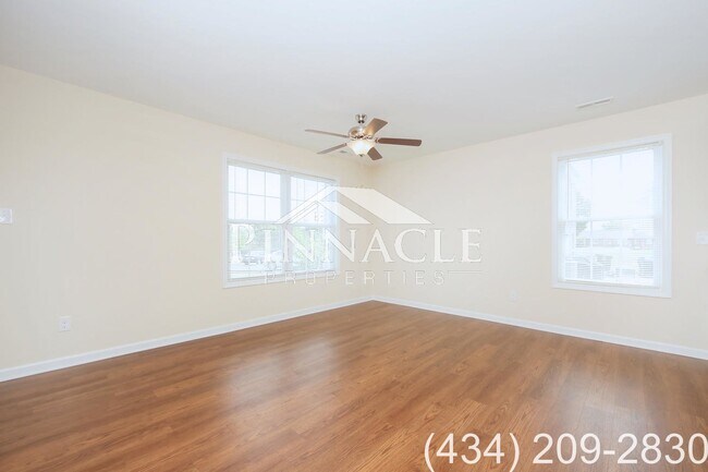 Building Photo - 2313 Acorn St