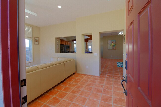 Foto del edificio - 53880 Eisenhower Dr