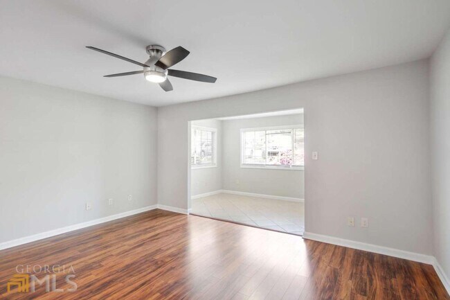 Building Photo - 1468 Briarwood Rd NE