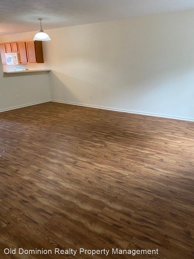 Building Photo - 2 br, 2.5 bath House - 2416 Millwood Loop
