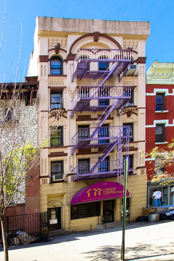 Building Photo - 338 E 106th St