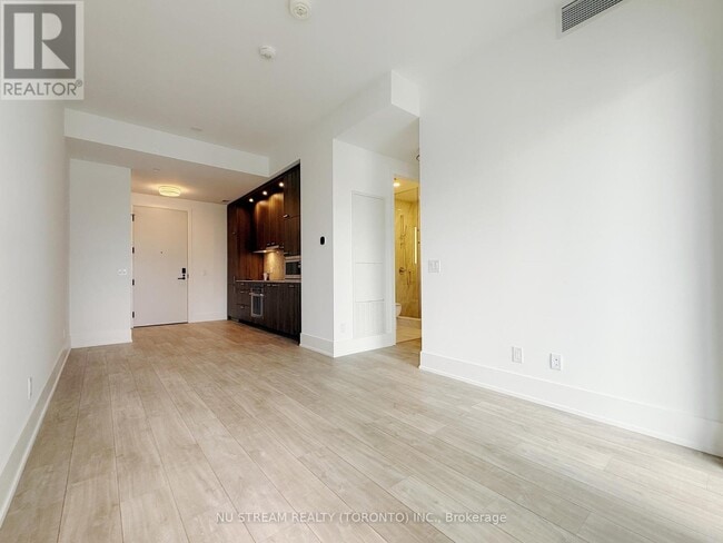 Building Photo - 115 Denison Ave