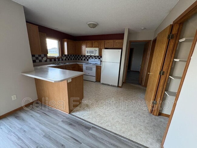 Building Photo - 12020 Wandering Way