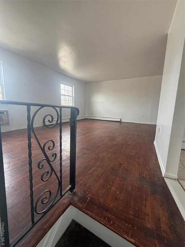 Foto del edificio - 259-54 Craft Ave