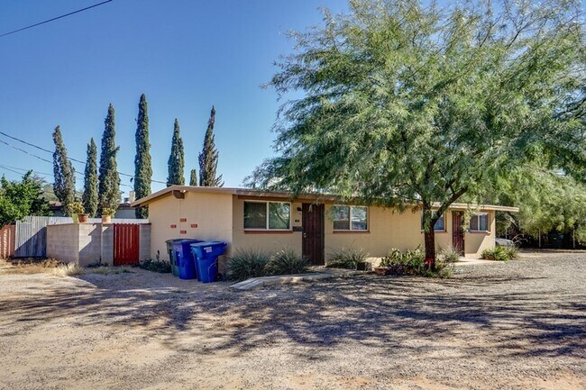 Foto del edificio - Adorable Central 1 bed 1 bath w/ Spacious ...