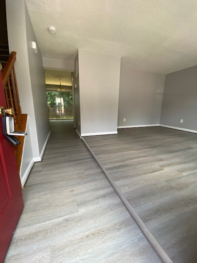 Foto del edificio - 1738 Jacobs Meadow Dr