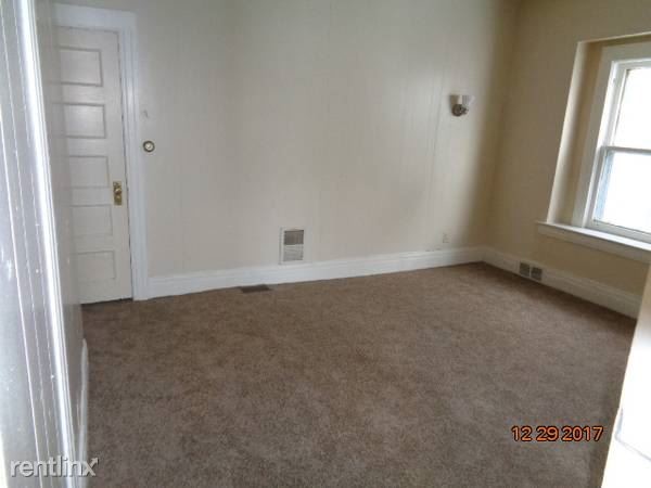 Building Photo - 1 br, 1 bath Apartment - 431 Lake Ave