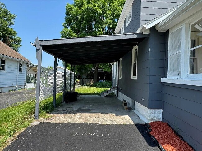 Foto del edificio - 400 Willow St