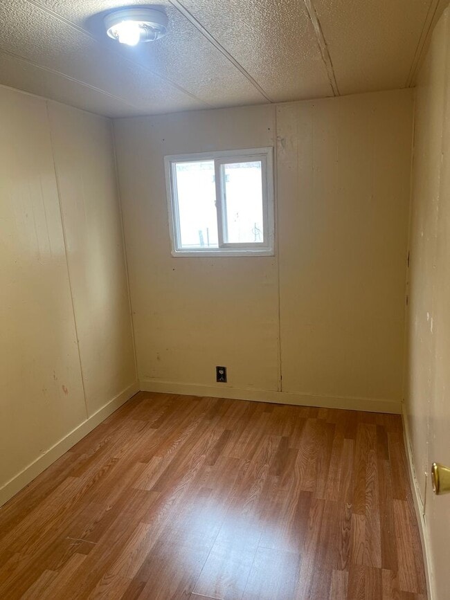 Building Photo - Singlewide trailer