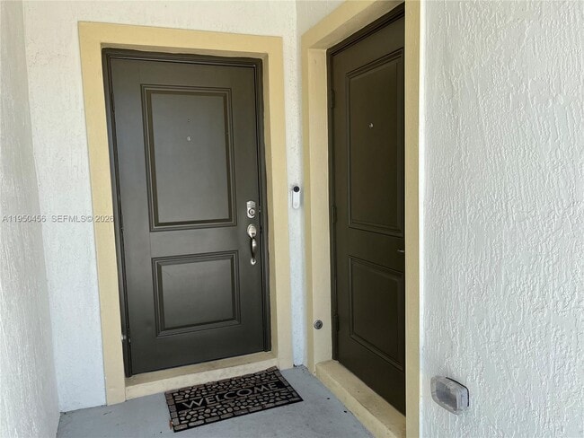 Foto del edificio - 270 SW Tulip Blvd