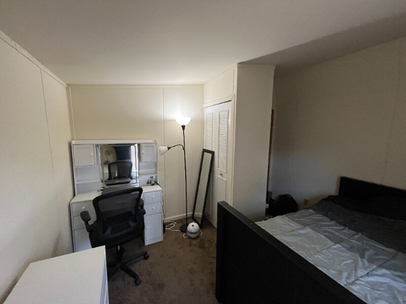 Foto del edificio - 1040 N Pleasant St