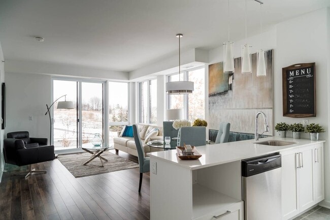 Building Photo - Kanata Lakes