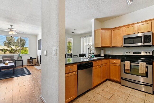 Building Photo - 7009 E Acoma Dr