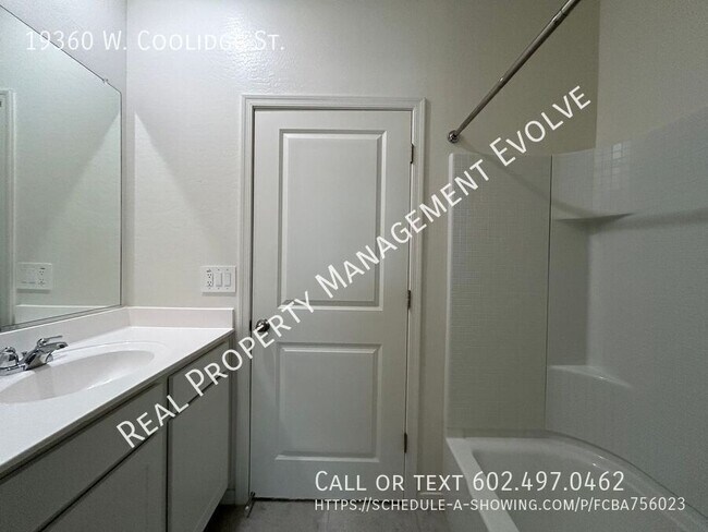 Foto del edificio - 19360 W Coolidge St