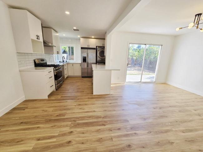 Building Photo - 19112 Welby Way