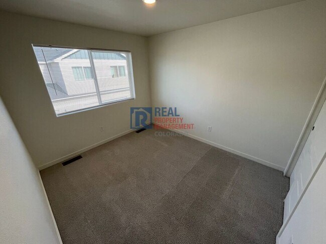 Foto del edificio - 503 S Rollie Ave