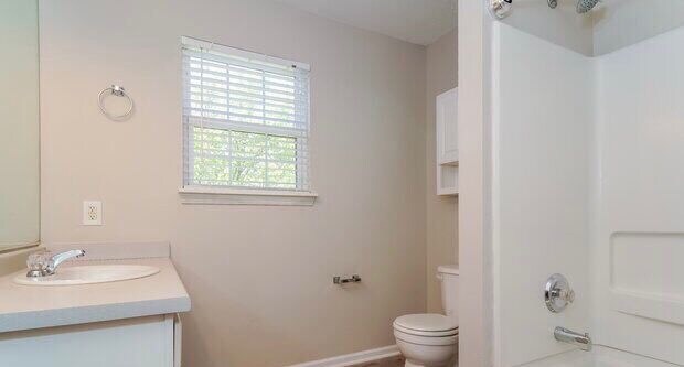 Foto del edificio - 5651 Dollar Forge Dr