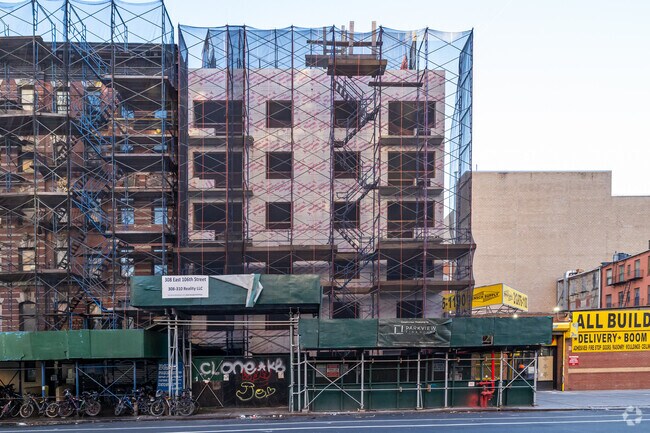 Foto del edificio - 308 E 106th St