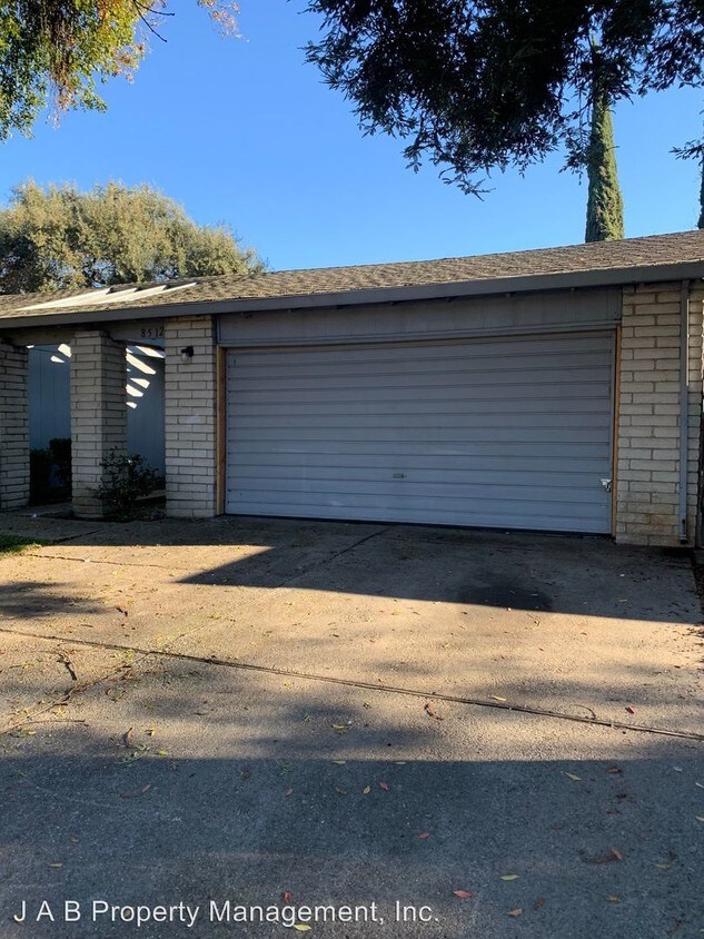 8512 Kelley Dr, Stockton, CA 95209 Room for Rent in Stockton, CA