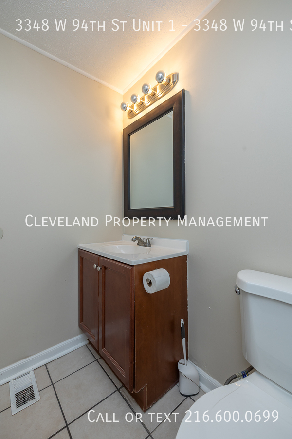 Building Photo - 3348 W 94th St
