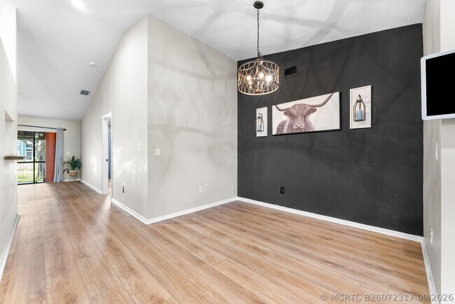 Foto del edificio - 4551 Discovery Ln