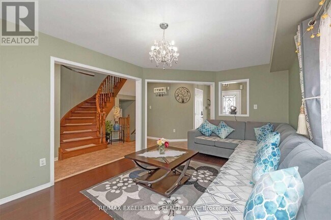 Photo du bâtiment - 34 Snowberry Crescent