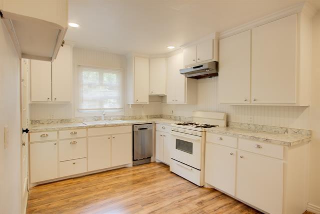 Foto del edificio - 2207 Glengariff Dr