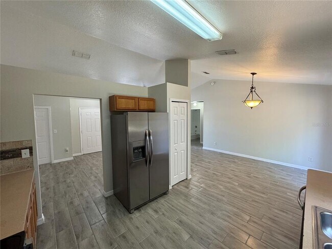 Foto del edificio - 34329 Oak Ave