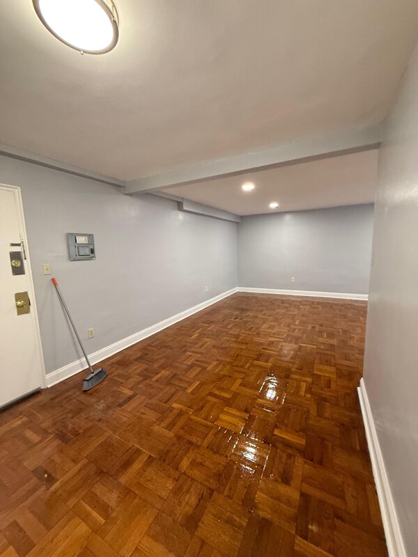 Foto del edificio - 56 S Munn Ave